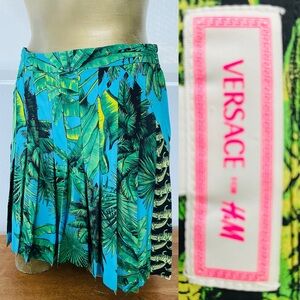 VERSACE For H&M 2011 Tropical Status Print Pleated MINI SKIRT Size 6